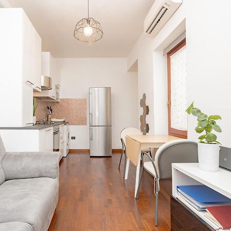 Comfortable Typical Old Style Apartment Milano Ngoại thất bức ảnh