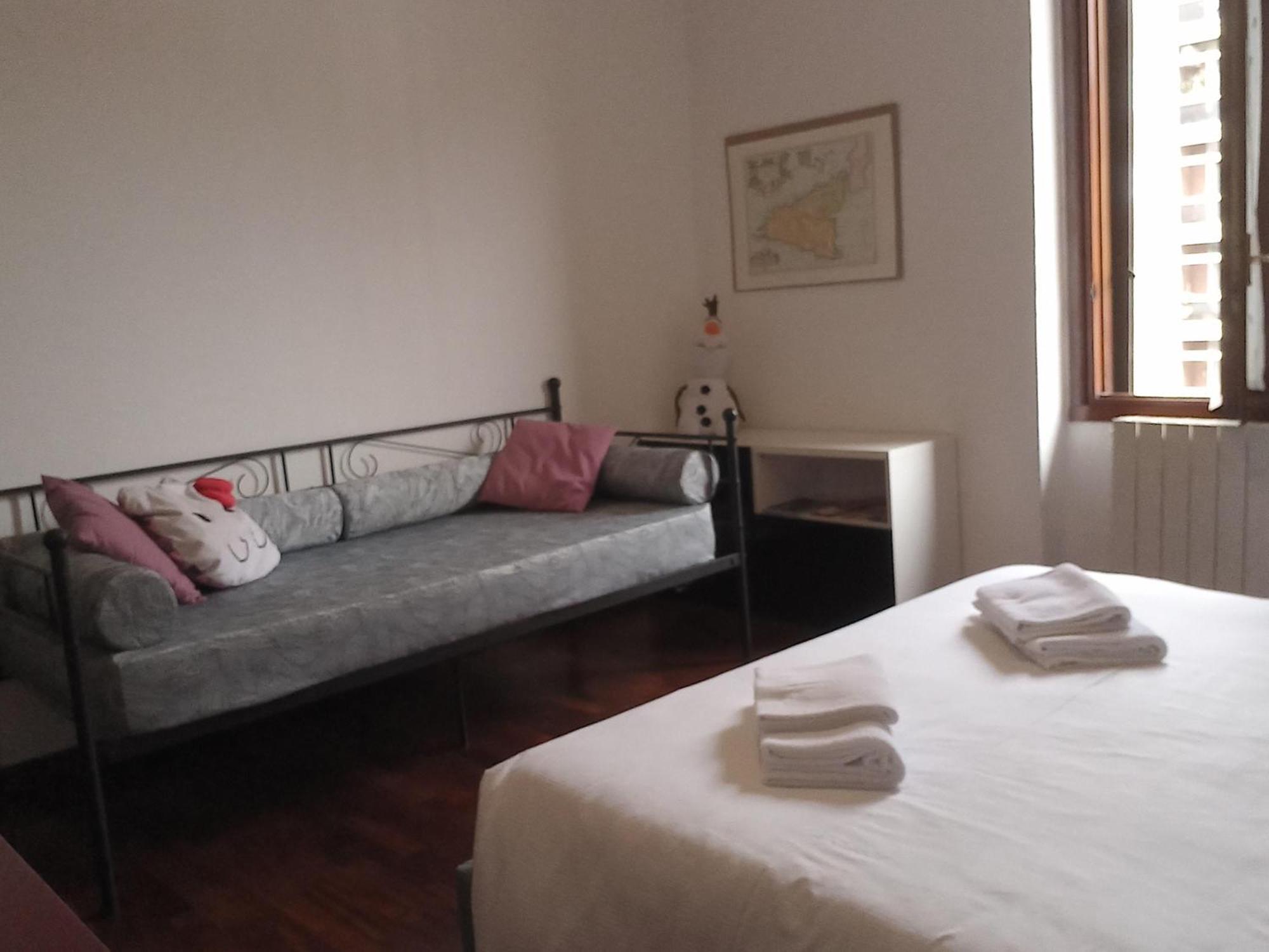 Comfortable Typical Old Style Apartment Milano Ngoại thất bức ảnh