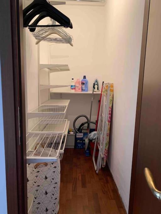 Comfortable Typical Old Style Apartment Milano Ngoại thất bức ảnh