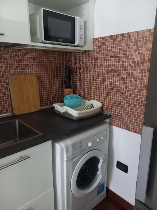 Comfortable Typical Old Style Apartment Milano Ngoại thất bức ảnh