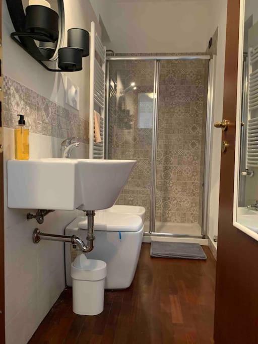 Comfortable Typical Old Style Apartment Milano Ngoại thất bức ảnh