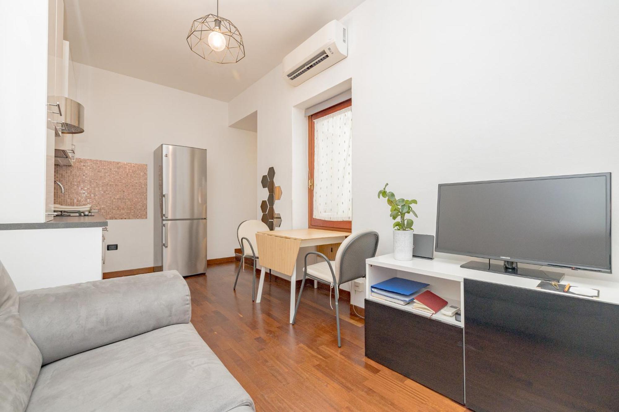 Comfortable Typical Old Style Apartment Milano Ngoại thất bức ảnh